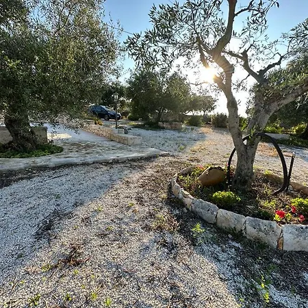 게스트하우스 Trullo Cuore Di Pietra