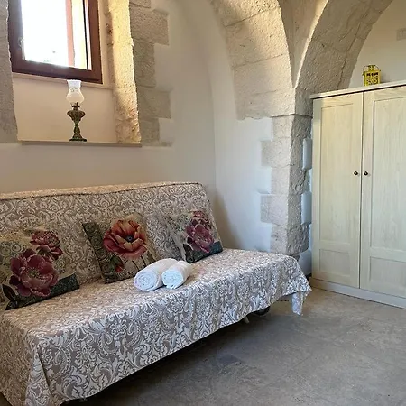 Trullo Cuore Di Pietra 게스트하우스 *